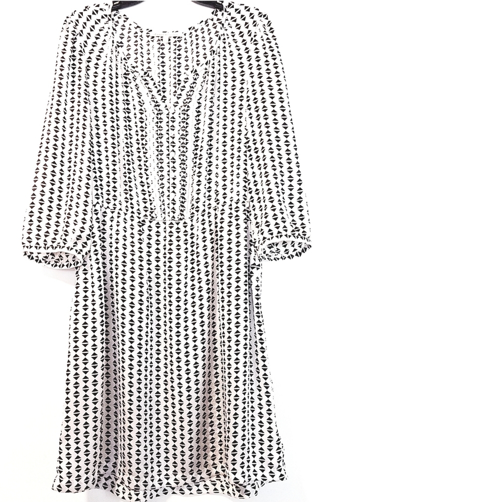 Daniel Rainn Split Neck Black & White Print Dress - image 1